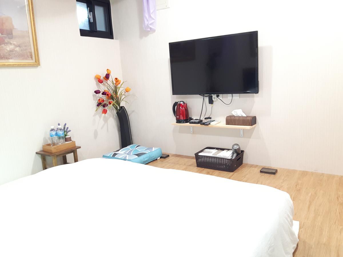 Hase Spring Apartment Тайнан Екстериор снимка