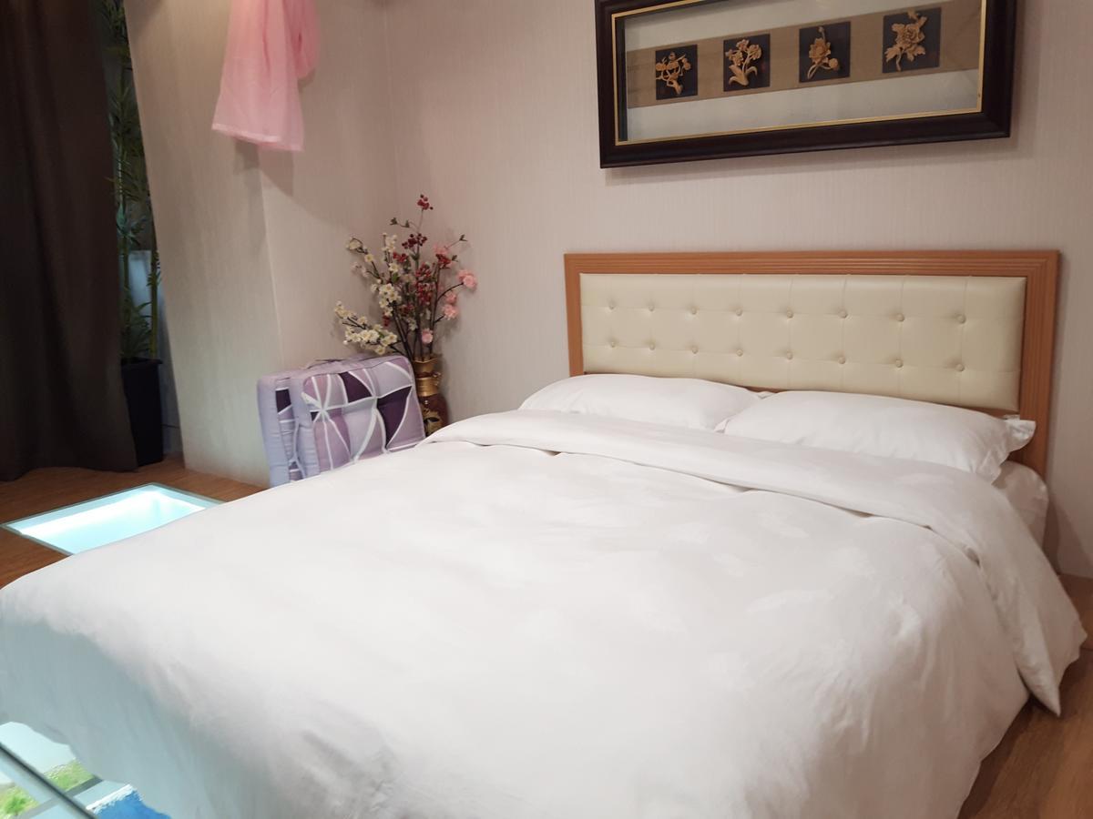 Hase Spring Apartment Тайнан Екстериор снимка
