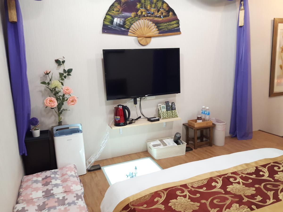 Hase Spring Apartment Тайнан Екстериор снимка